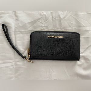 Michael Kors Wristlet